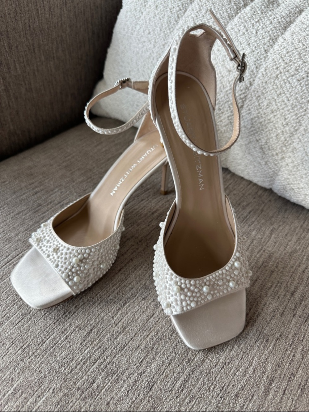 Stuart Weitzman Women's Bliss 75 Sandals Pearl-Embellished White Ankle-Strap Sz9 - Picture 7 of 13